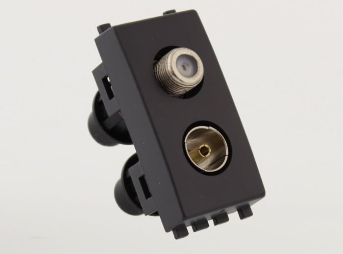 VIMAR Eikon® - F fem. e IEC fem.